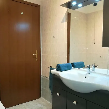 Architect's Thermae Apartment