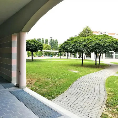 Apartment Architect's Thermae *